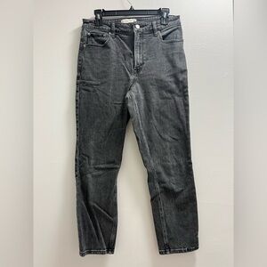 A+F The Mom High Rise Curve Love Jeans